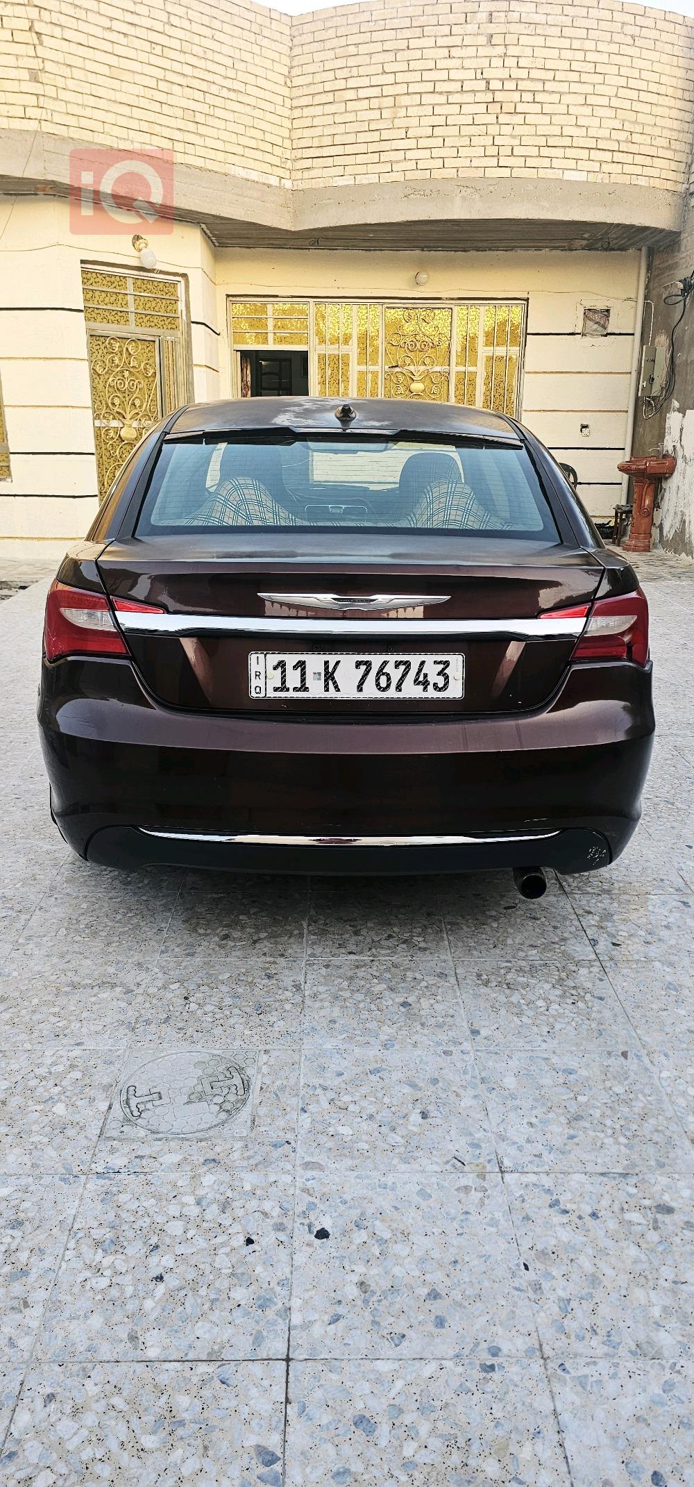 Chrysler 200